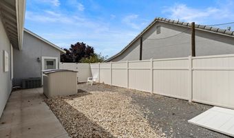 1122 Dixie Ln, Fernley, NV 89408