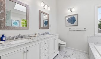 35 Lilac Ln, Danbury, CT 06810