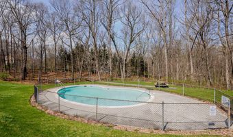 10 Monika Ln 10, Brookfield, CT 06804