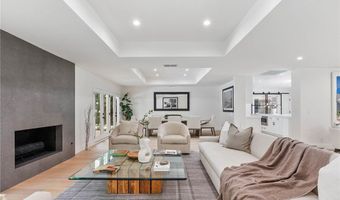 16430 Dorado Dr, Encino, CA 91436