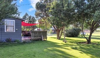105 E Matador Dr, Adrian, TX 79001