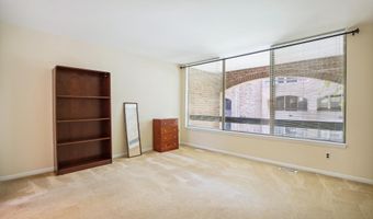 650- A 15TH St S 1, Arlington, VA 22202