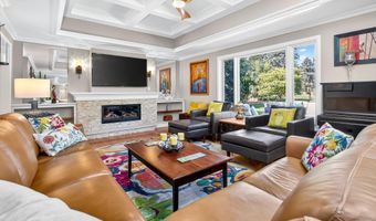9 MEADOWBROOK Ln, Appleton, WI 54914