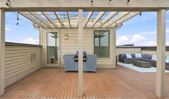 44824 TIVERTON Sq, Ashburn, VA 20147