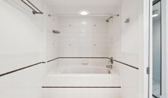 307 YOAKUM Pkwy #519, Alexandria, VA 22304