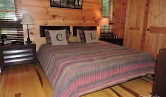 103 Chucks Ln, Bakersville, NC 28705