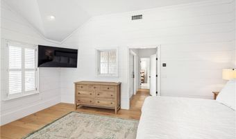 15 High St, Newport, RI 02840