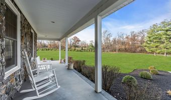 113 Arneytown Hornerstown Rd, Allentown, NJ 08501