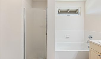 124 Kapela Pl, Kahului, HI 96732