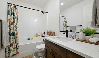 4614 Kapono Ct, Ammon, ID 83406