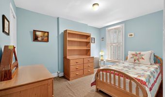 103 W 33RD St, Bayonne, NJ 07002