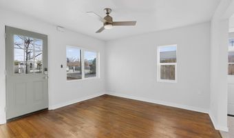 902 Headingly Ave NW, Albuquerque, NM 87107