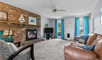 20 Morrison Ave, Middletown, RI 02840