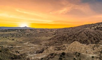 34 Rincon Canada, Abiquiu, NM 87510