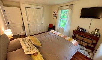 10 Lakeside Dr, Charlestown, RI 02813