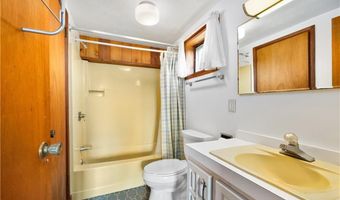 1035 Mohegan Trl, Block Island, RI 02807