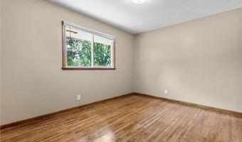7060 145th St W, Apple Valley, MN 55124