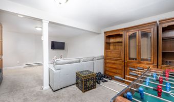 33 Lufkin Ln, Bristol, CT 06010
