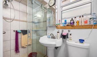 13 SCHUYLER Pl W, Bayonne, NJ 07002