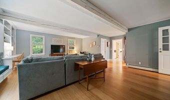 13 Holly Hill Dr, Amherst, NH 03031