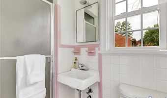 12352 Lees Ln, Ashland, VA 23005