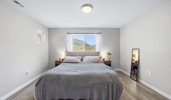 611 Rosewood Dr, Bellevue, ID 83313