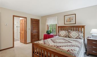 19 Mount Hygeia Rd, Foster, RI 02825