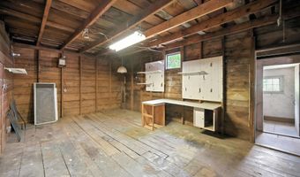 36 CHESTER St, Chester, NH 03036