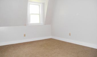 27 Trafalgar Sq 27, Barre, MA 01005