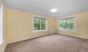 318 W Wing St, Arlington Heights, IL 60005