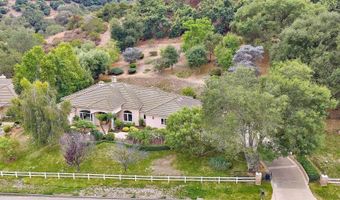 1691 Tecalote Dr, Fallbrook, CA 92028