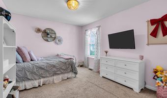 9 Cape Cod Ave, Barnegat, NJ 08005