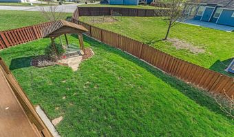 16657 Sandstone Cir, Basehor, KS 66007