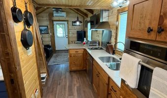 121 Lazy Bear Trl, Andrews, NC 28901