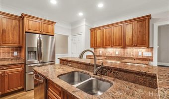 5 Pinebrook Ct, Savannah, GA 31405