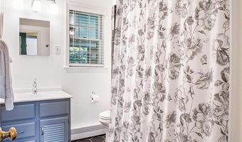 3818 N RIDGEVIEW Rd, Arlington, VA 22207