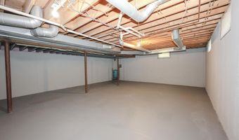 34 Edwards Mill Rd, Chester, NH 03036