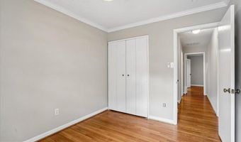 3831 N VERNON St N, Arlington, VA 22207