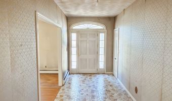 1 Hunting Ridge Rd, Brookfield, CT 06804