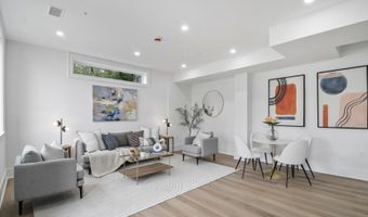 2524 41ST St NW 1, Washington, DC 20007