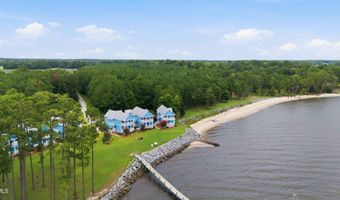 511 Neuse Village Rd, Arapahoe, NC 28510
