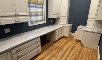 707 Ohmer St, Bottineau, ND 58318