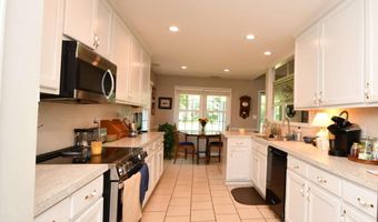102 Meadow Crk, Athens, GA 30605