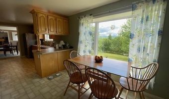 14 Grandview Dr, Berlin, NH 03570