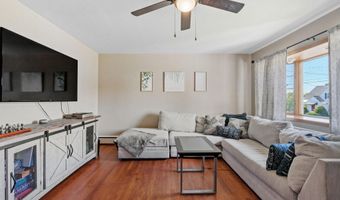 42 Edson St, Amsterdam, NY 12010