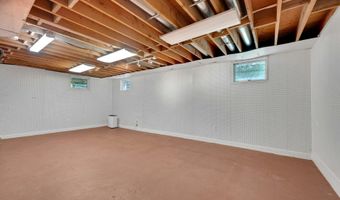 12 Laurel Ln, Darien, CT 06820