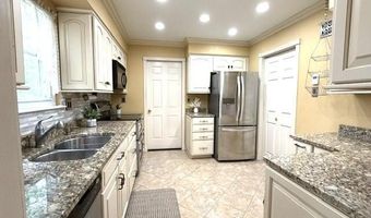 41 Mizzen Dr, Barnegat, NJ 08005