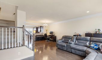 43008 PARIS GAP Sq, Ashburn, VA 20148