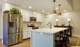 325 GOLDEN MEADOWS Pl, Alabaster, AL 35007