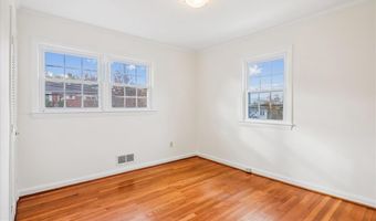 941 N MCKINLEY Rd, Arlington, VA 22205